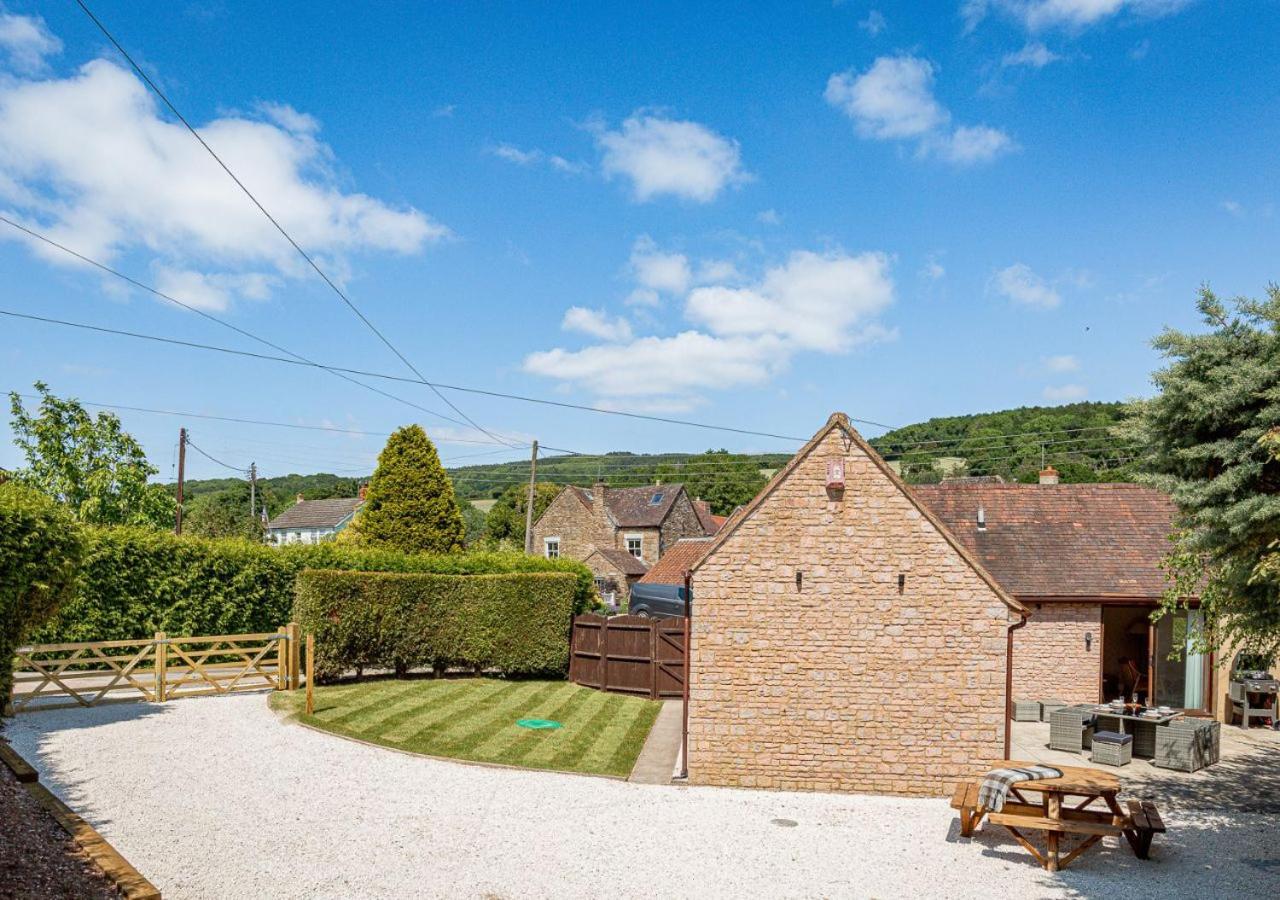 The Barn In Longhope - Luxury Barn Conversion Luaran gambar
