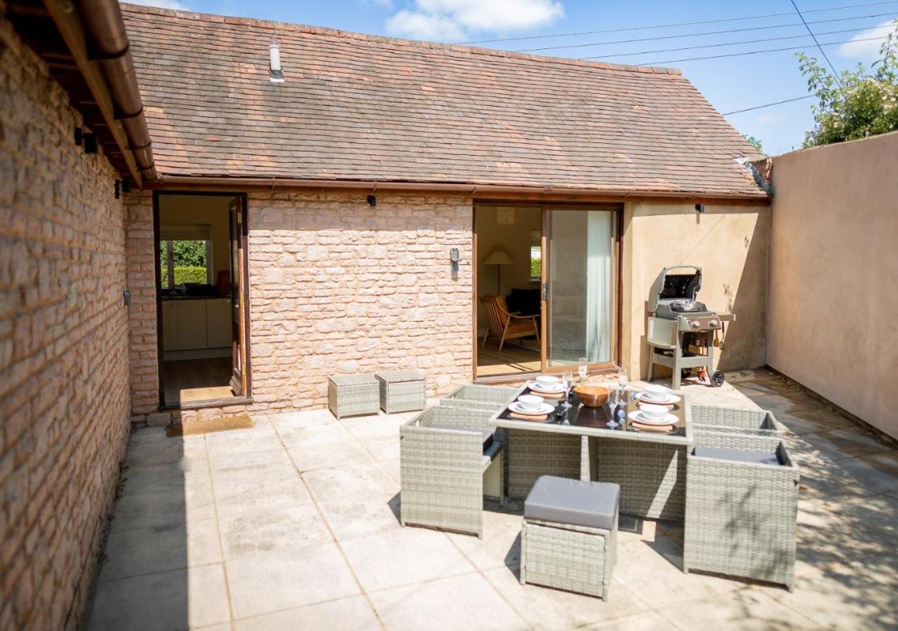 The Barn In Longhope - Luxury Barn Conversion Luaran gambar
