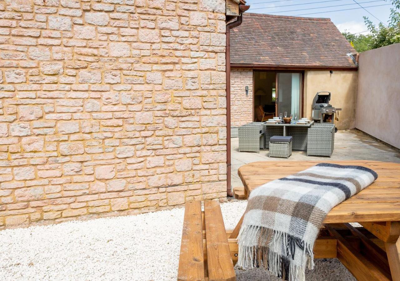 The Barn In Longhope - Luxury Barn Conversion Luaran gambar