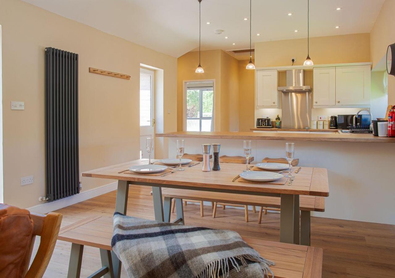 The Barn In Longhope - Luxury Barn Conversion Luaran gambar